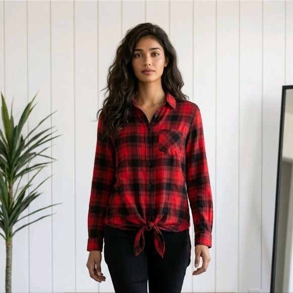 Express Tops - Express Red Black Plaid Flannel Long Sleeve Button-Up Tunic Shirt Women’s Small